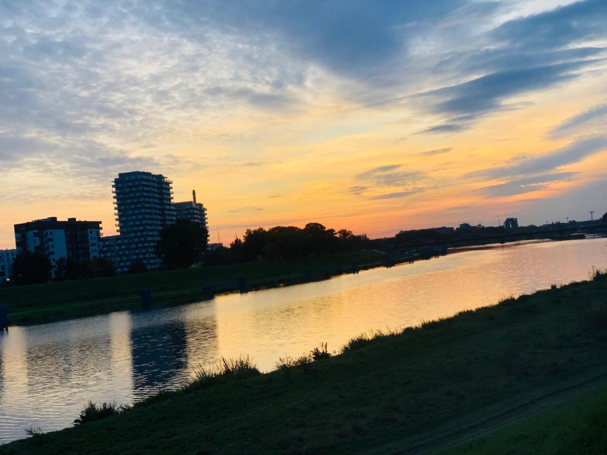 Z Tarasem I Widokiem Na Odre Wroclaw